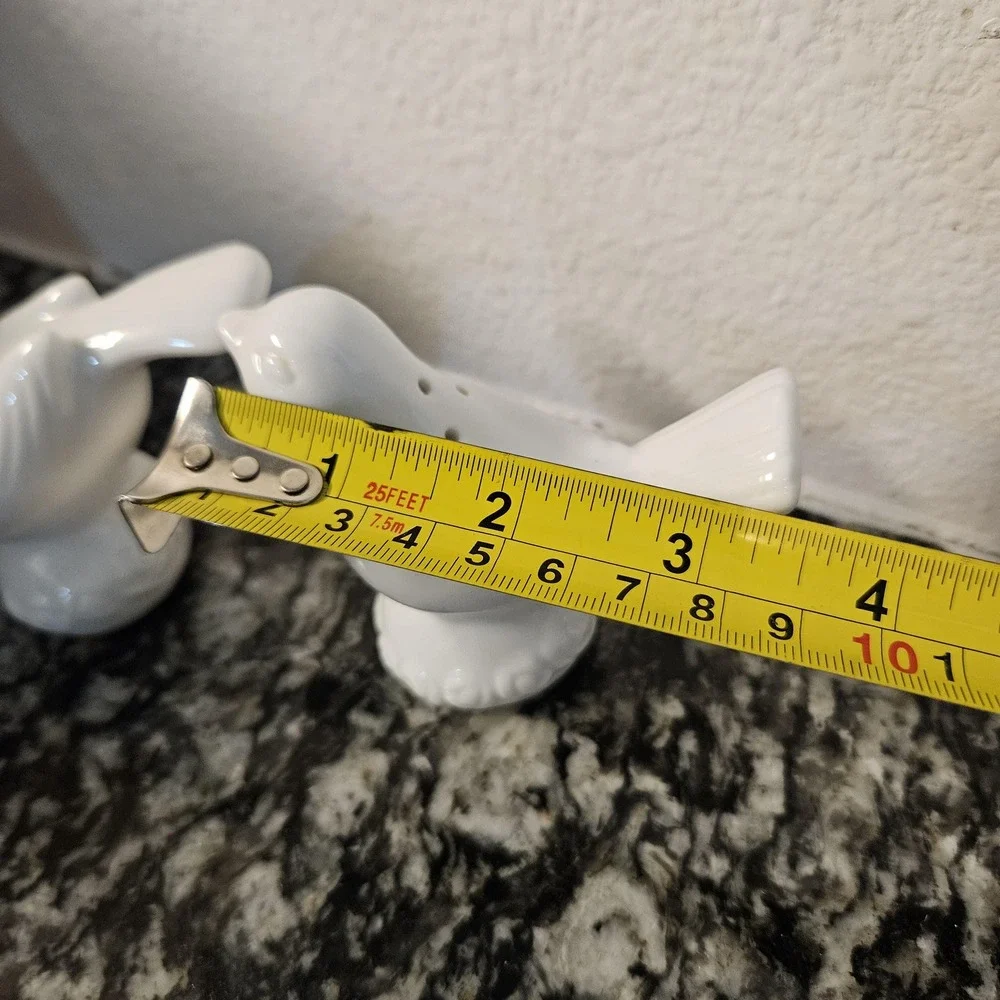 white ceramic birds Salt &‎ Pepper shakers set